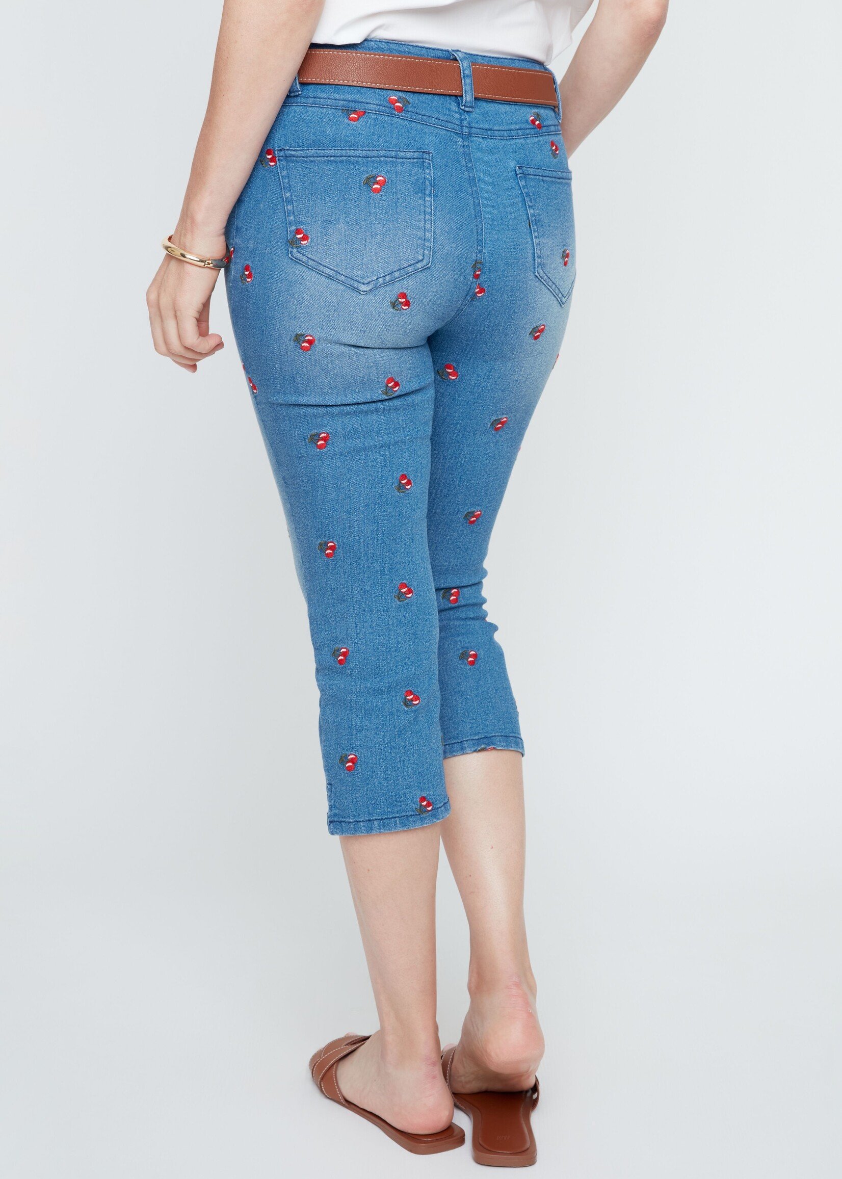 Renuar Renuar Embroidery Cherries Denim Capri