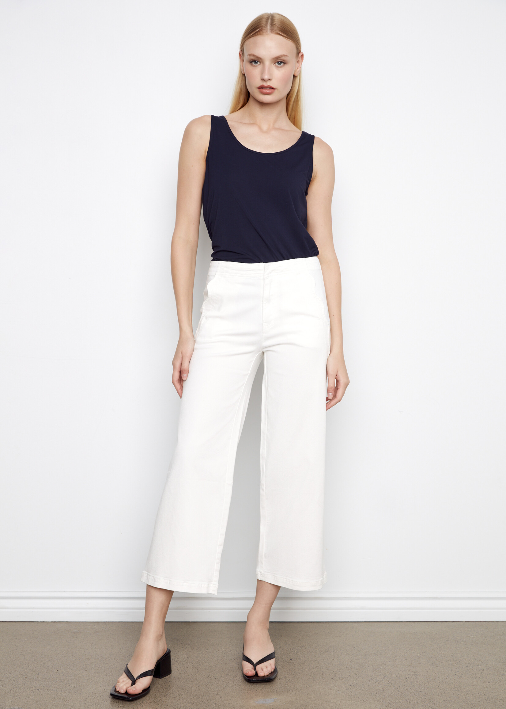 Charlie B Charlie B Scalloped Wide Leg Pant