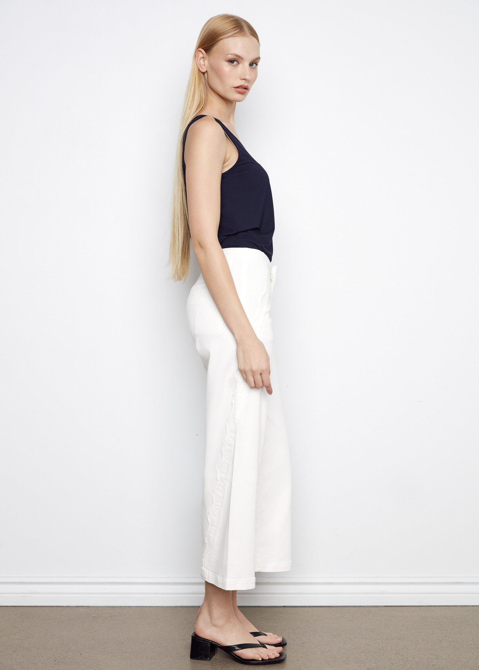 Charlie B Charlie B Scalloped Wide Leg Pant