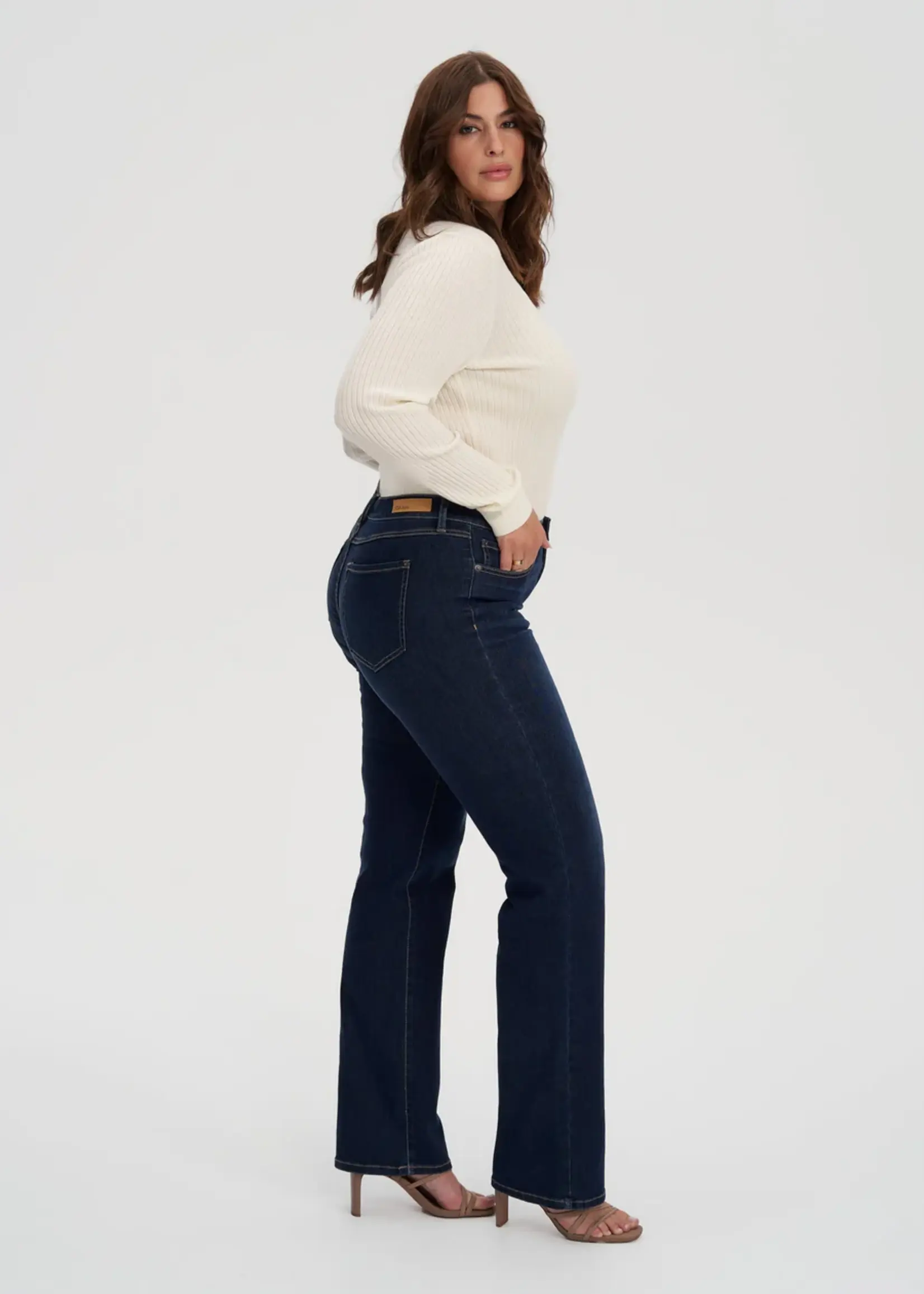 Wazana Clothing Yoga Jeans Yoga Jeans Chloe Straight 34" Jeans