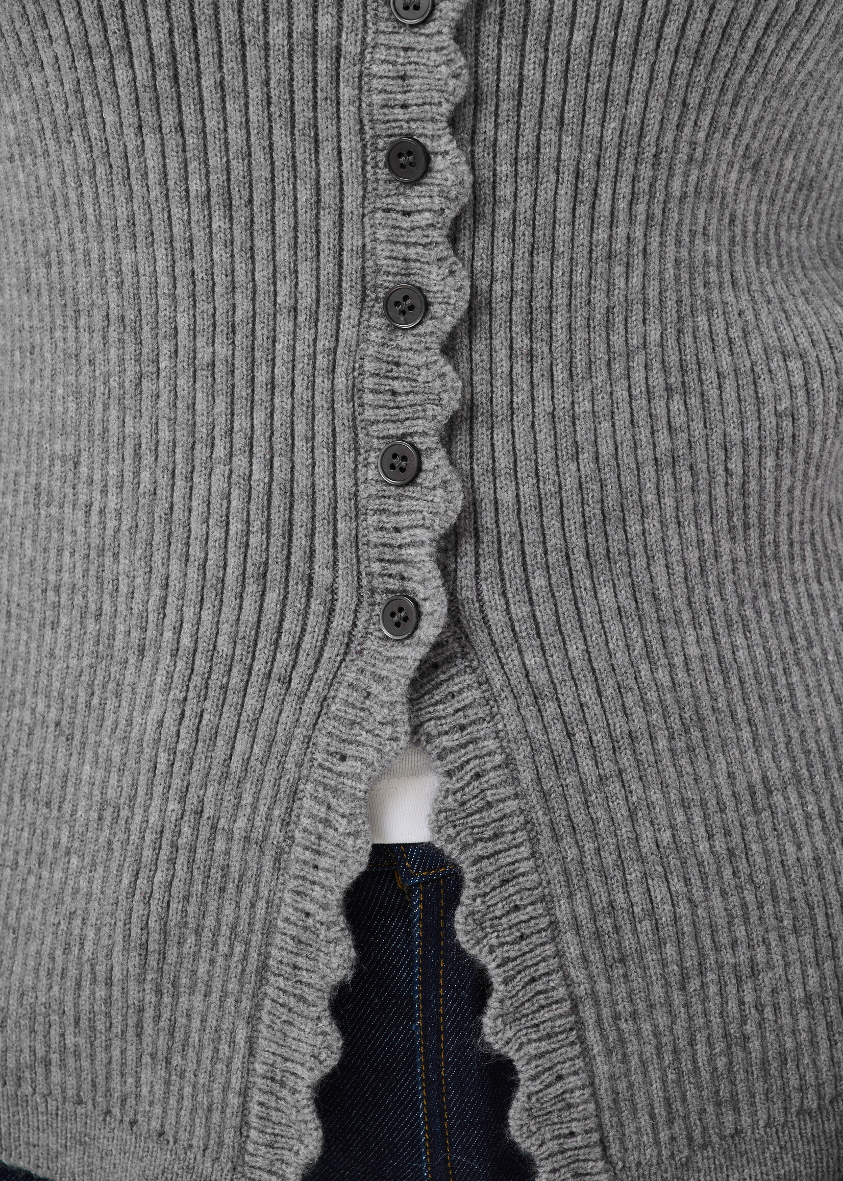 Saint Tropez Saint Tropez Tristen Scallop Detail Cardi