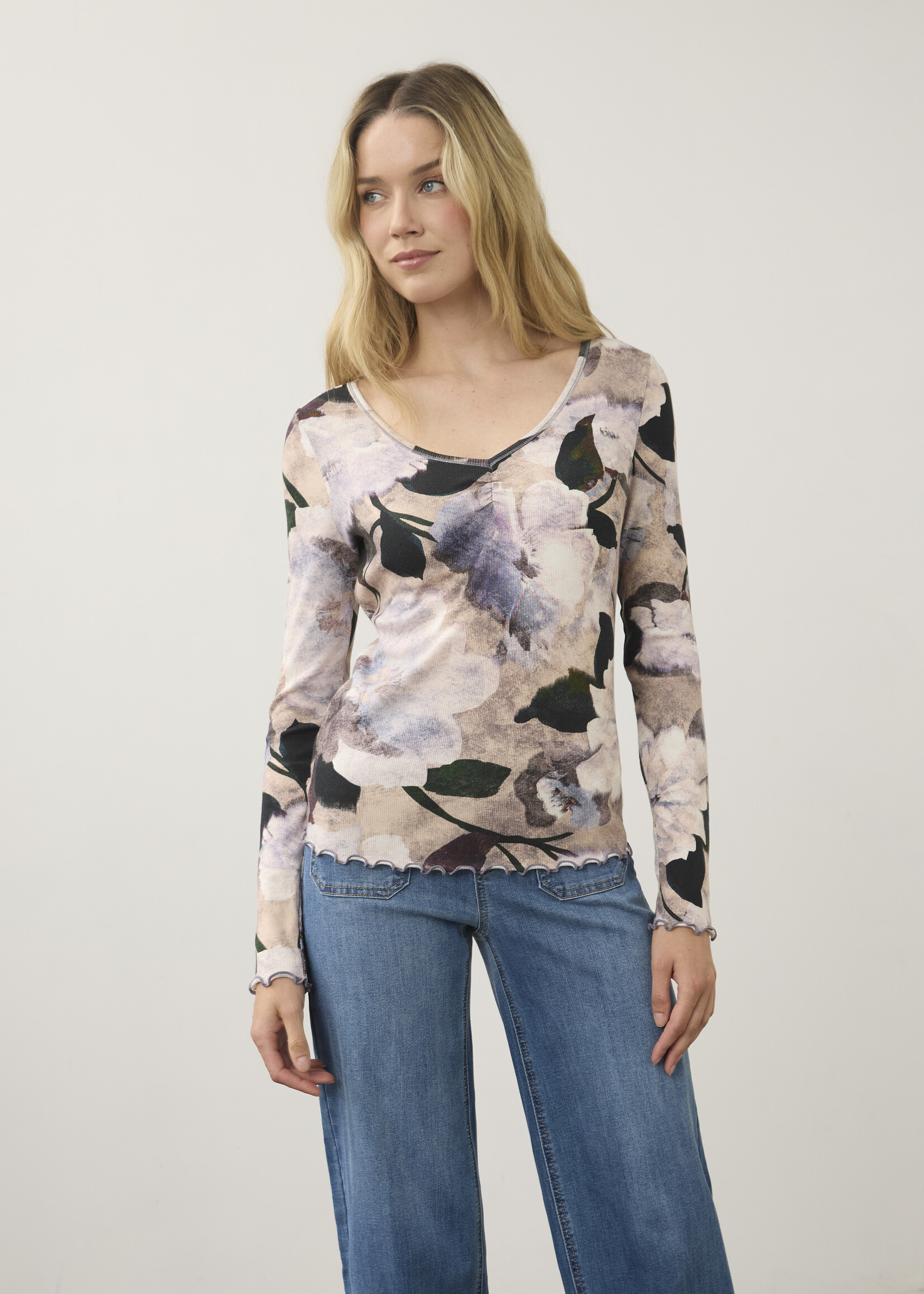 French Dressing Jeans FDJ VNeck Long Sleeve Top