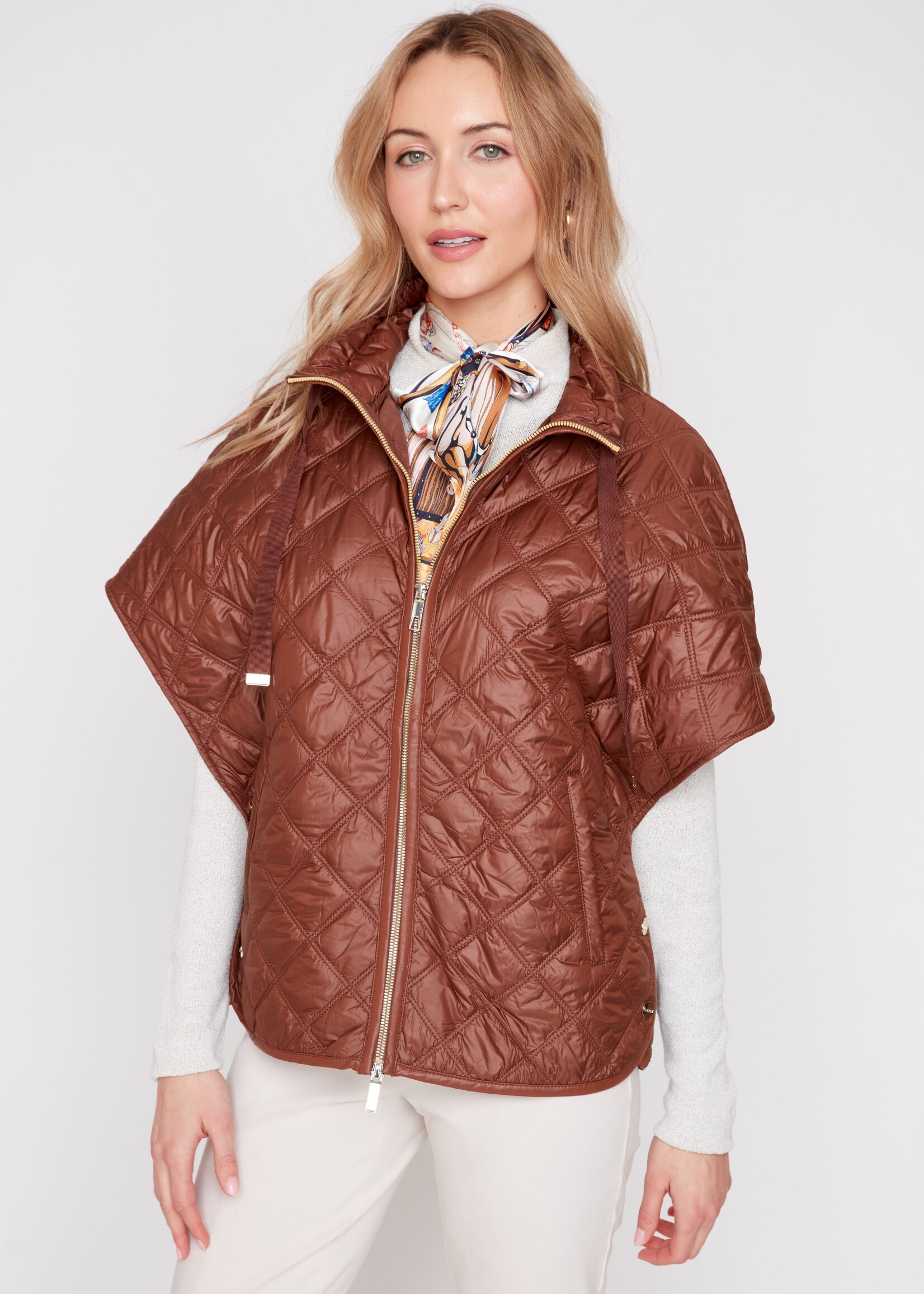 Renuar Renuar Quilted Cape