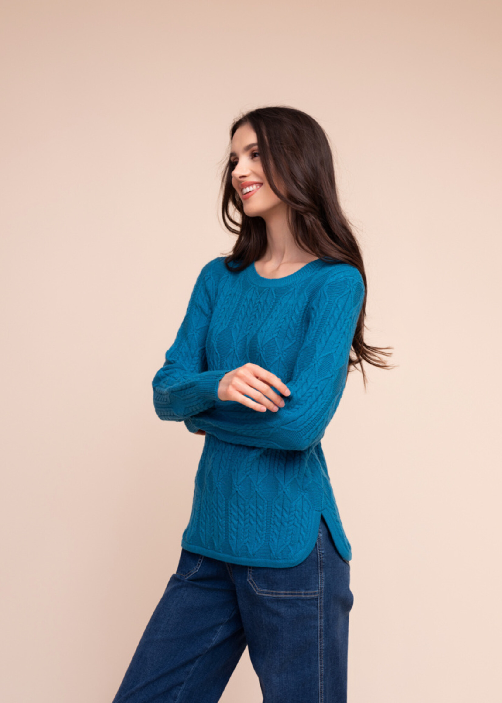 Alison Sheri Alison Sheri Crew Sweater with Detachable Scarf