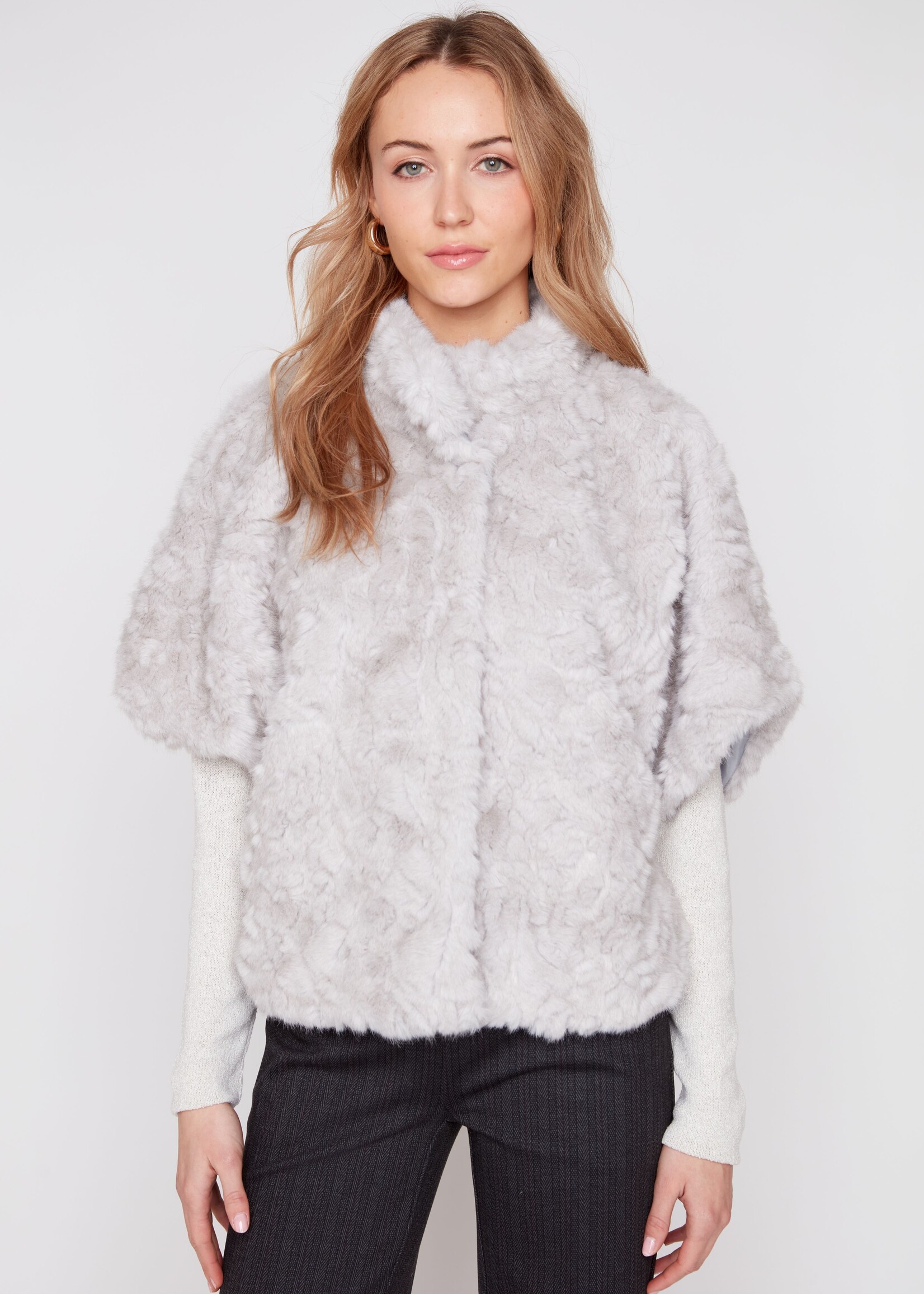 Renuar Renuar Faux Fur Cape