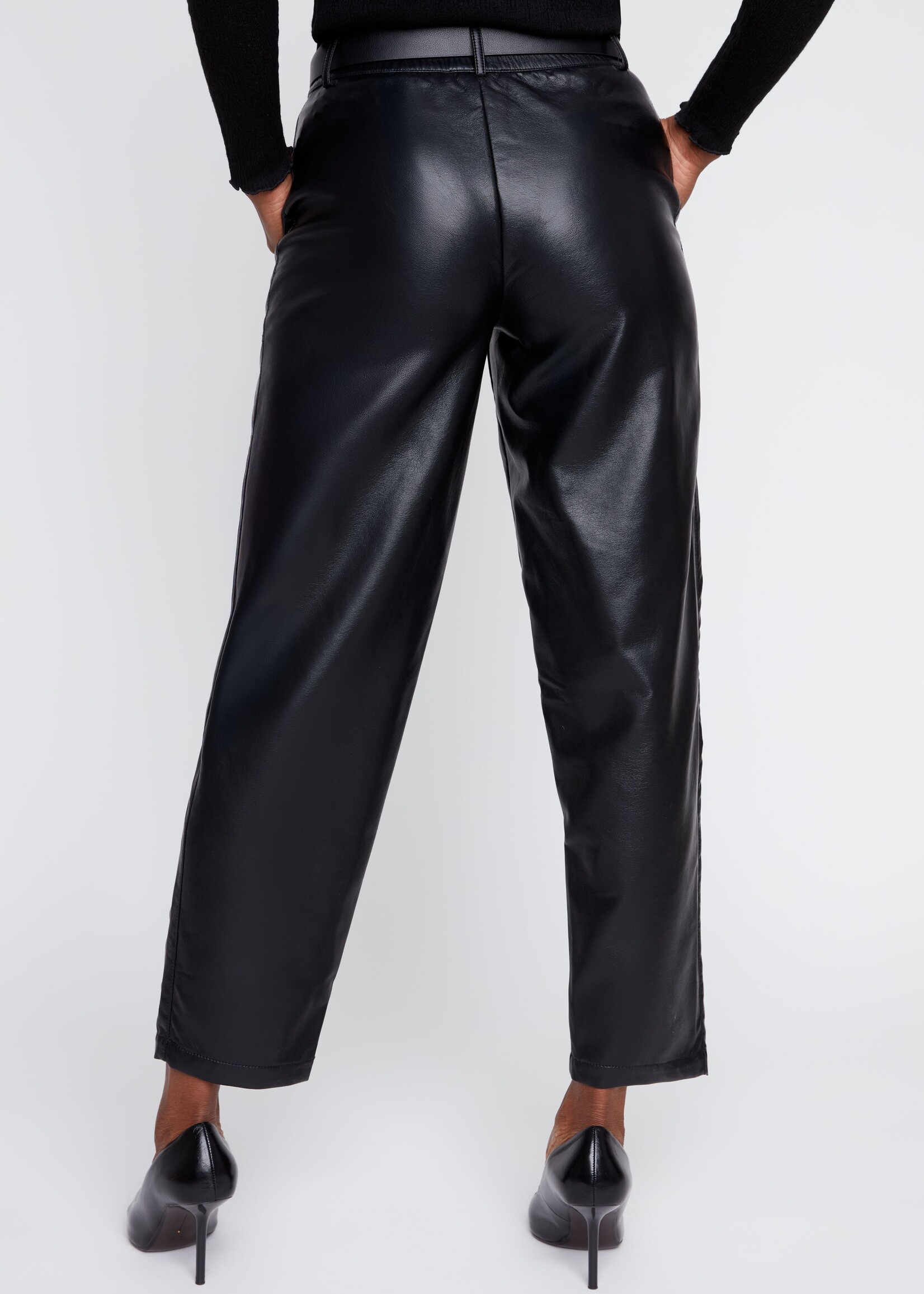 Renuar Renuar Pleather Barrel Pant