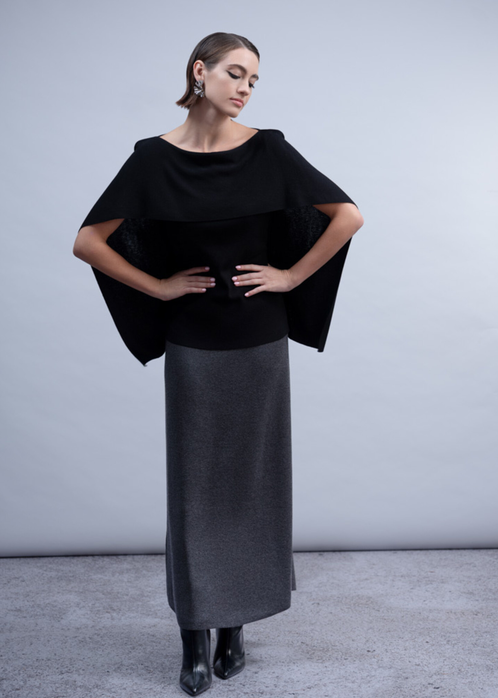 Haako Haako Sleeveless Poncho
