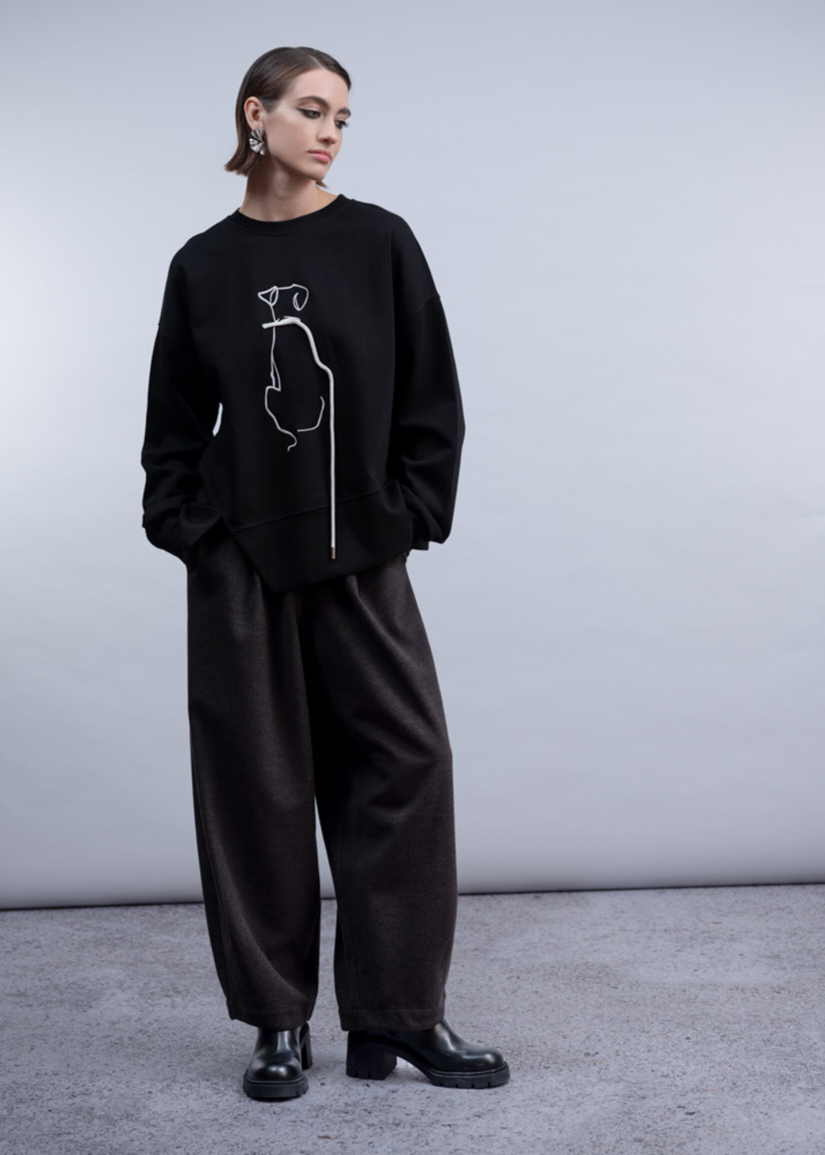 Haako Haako Dog Detail Sweatshirt