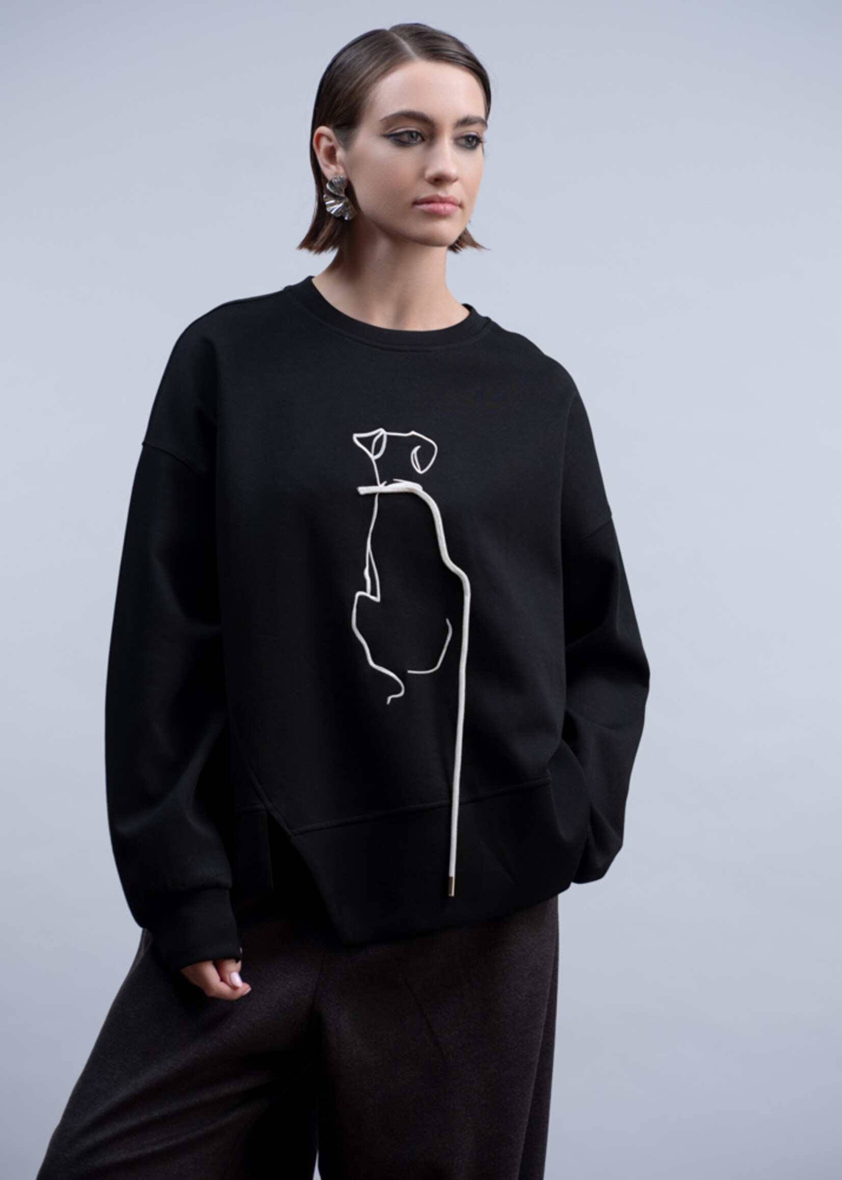 Haako Haako Dog Detail Sweatshirt