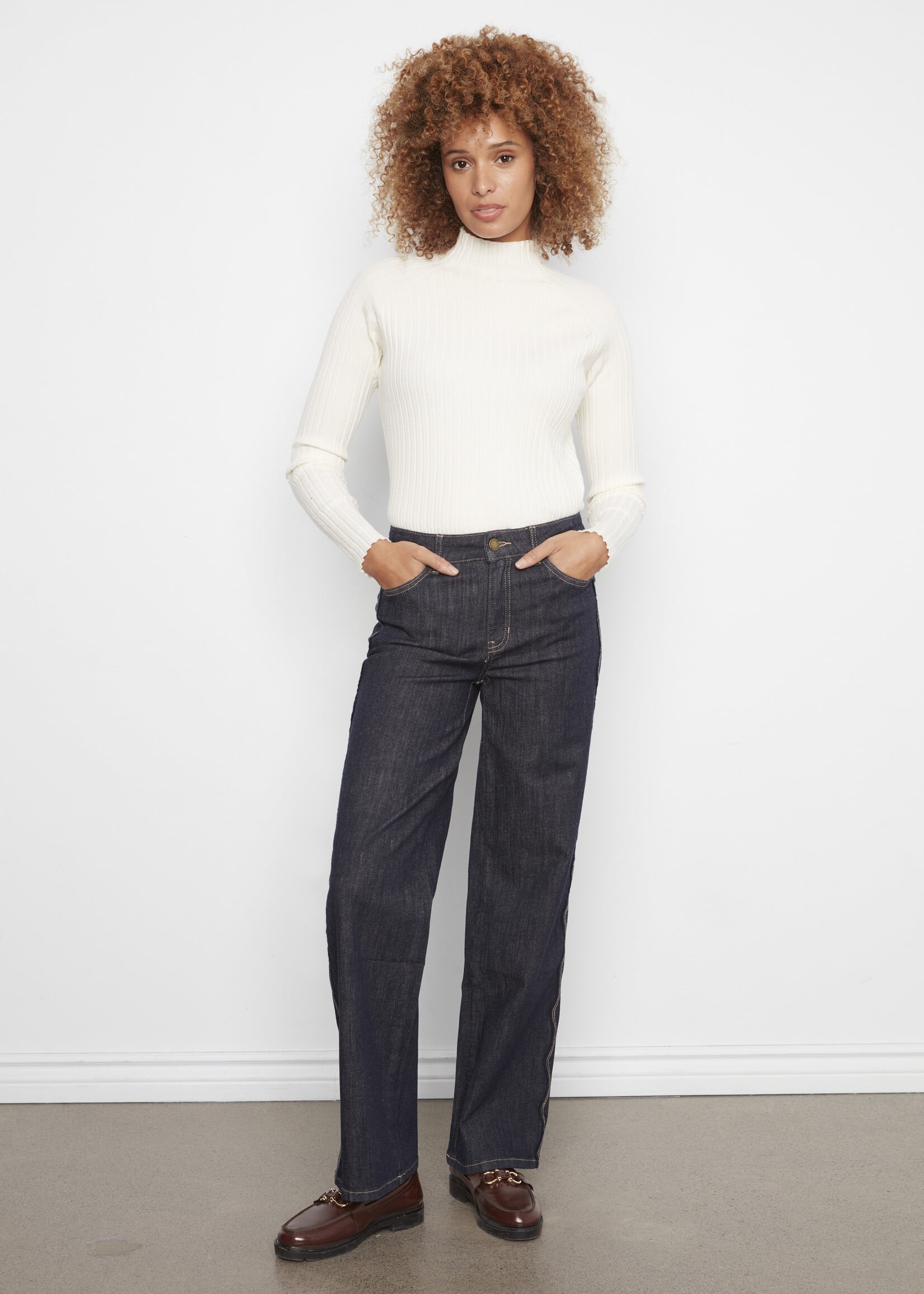 Charlie B Charlie B Jeans with Scallop Side Detail