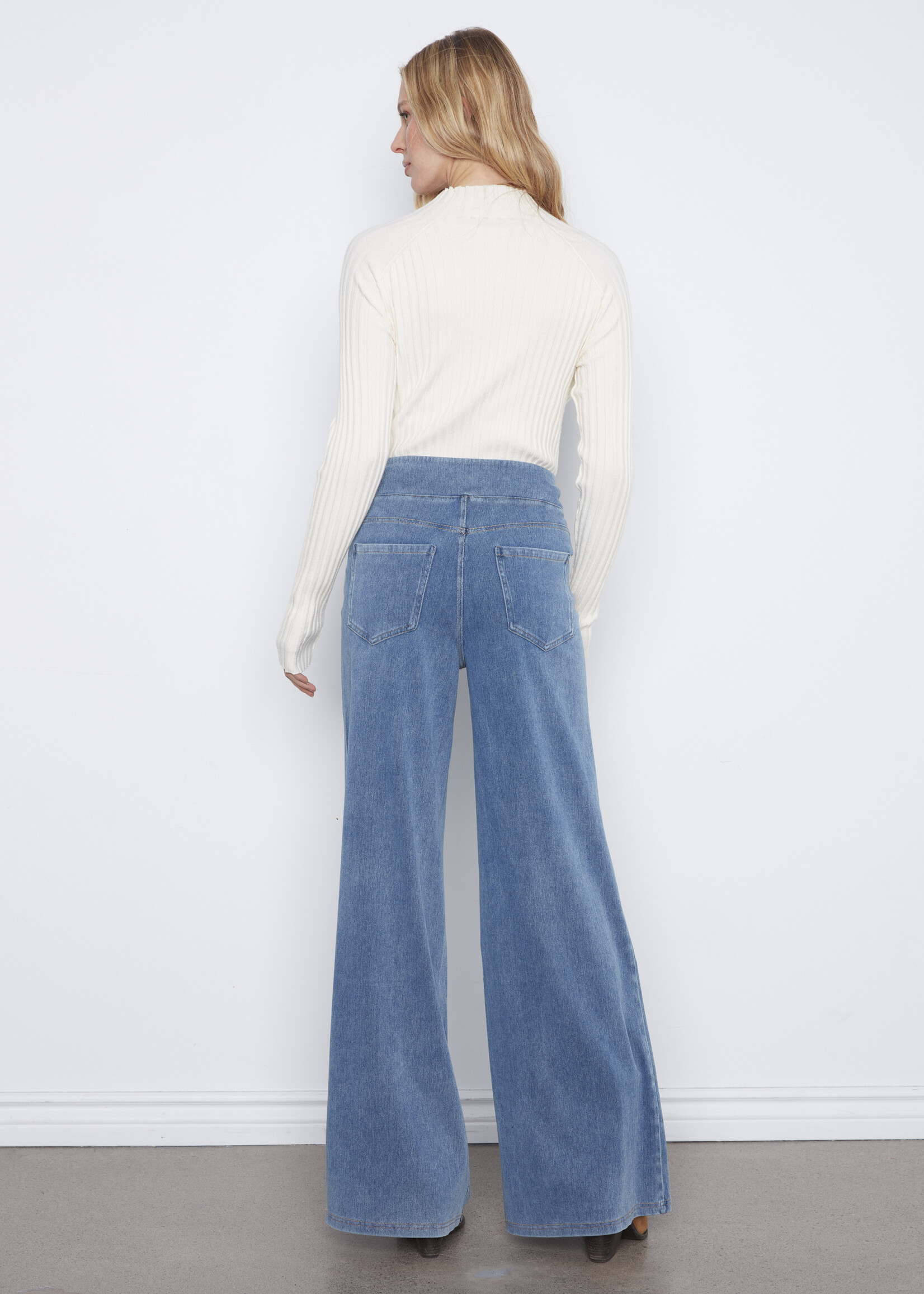 Charlie B Charlie B Knit Denim Pull On Wide Leg Jeans