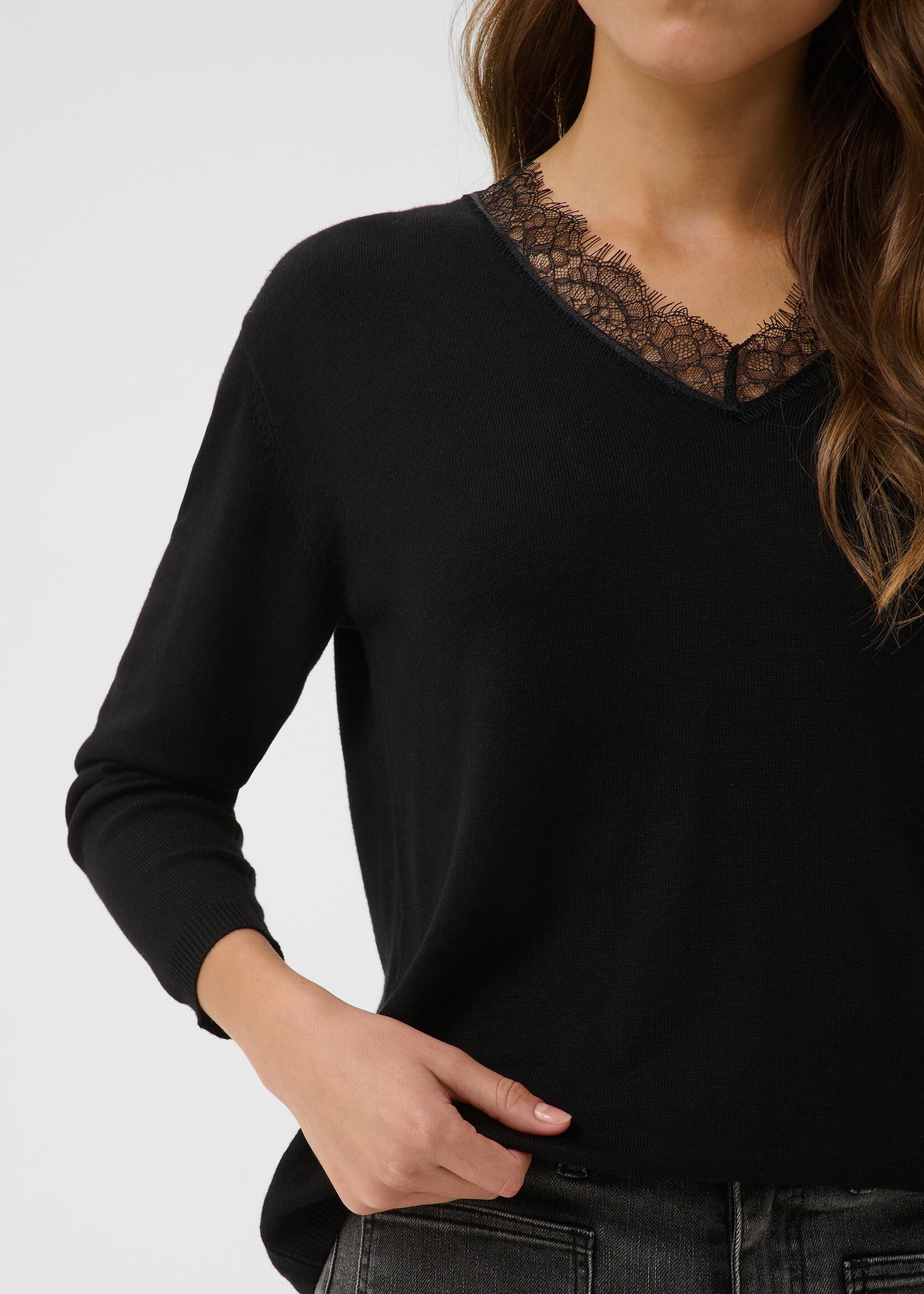 Kaffe Kaffe Lizza Lace Trimmed Vneck Top