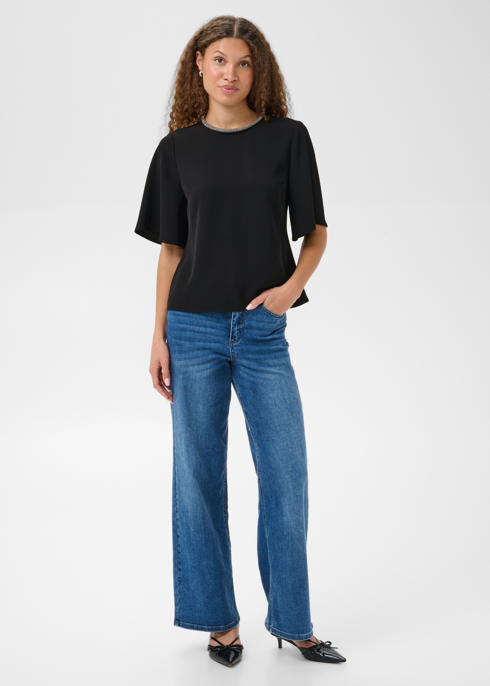 Kaffe Kaffe  Alia Sparkle Neckline Short Slv Top
