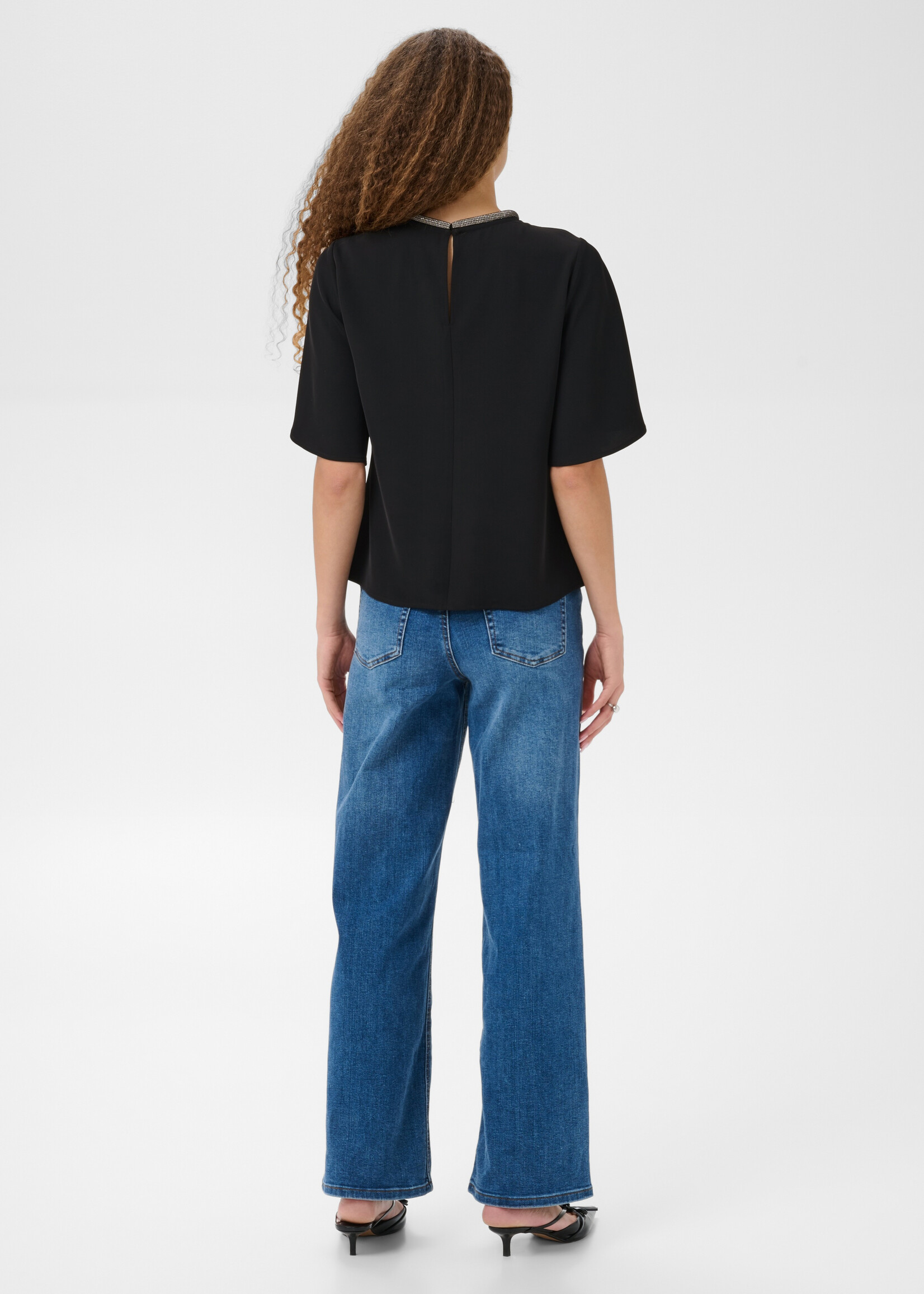 Kaffe Kaffe  Alia Sparkle Neckline Short Slv Top