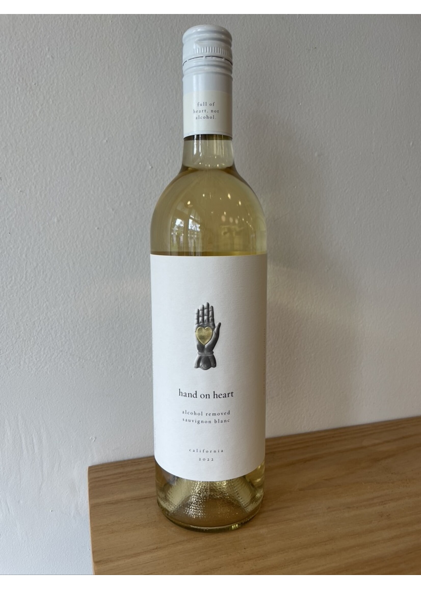 Hand on Heart Hand on Heart Sauvignon Blanc 2022