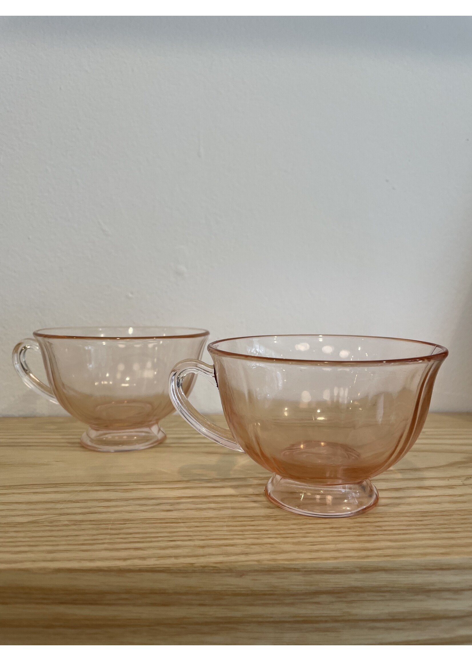 ATLVNTG Pair of Vintage Pink Glass Tea Cups - Set of 2