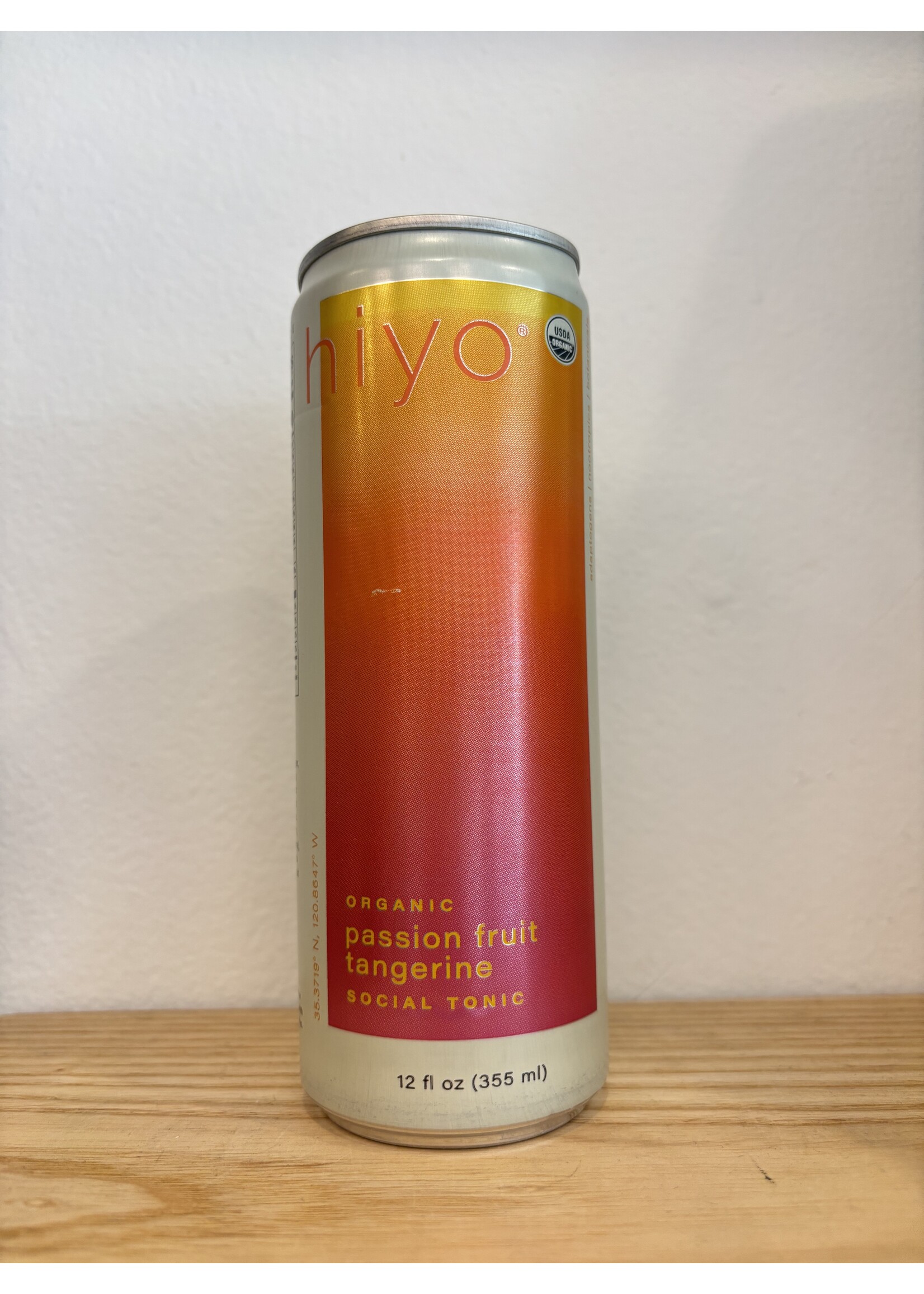 Hiyo Hiyo Passionfruit Tangerine Sparkling Social Tonic