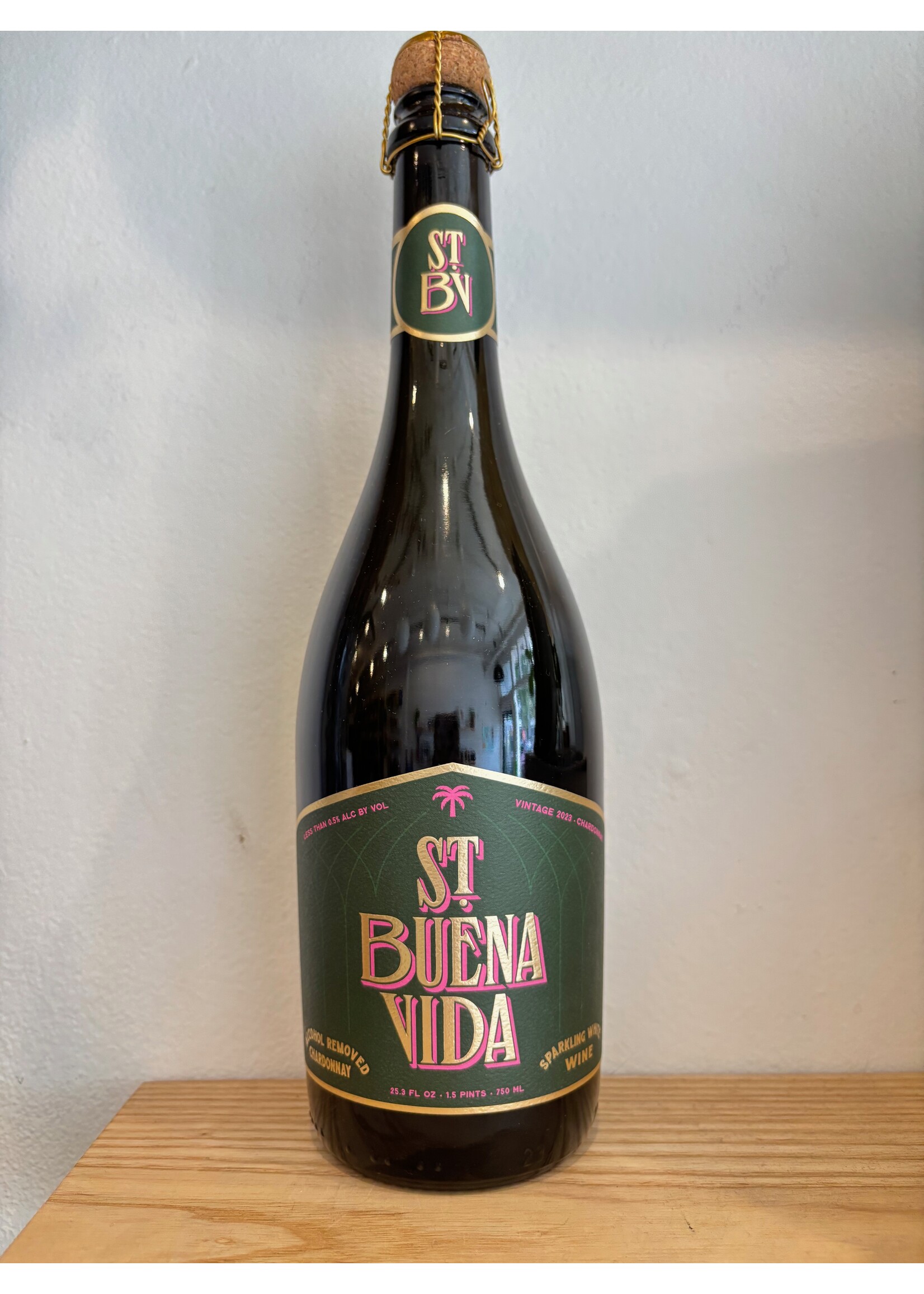 St. Buena Vida St. Buena Vida Non-Alcoholic Sparkling White Wine
