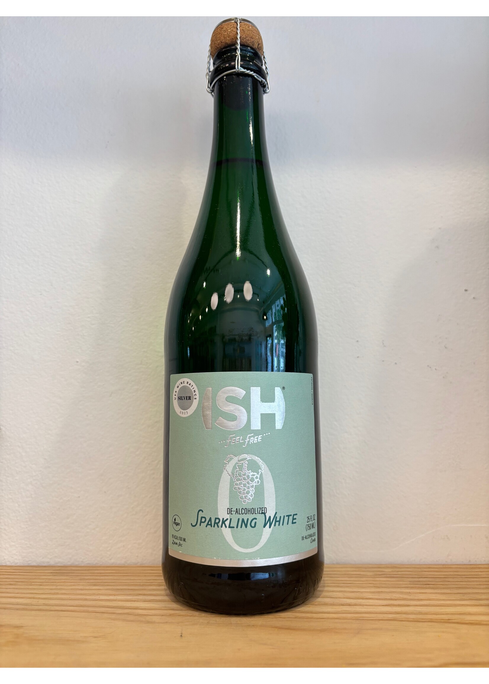 ISH Chateau del ISH Sparkling White Wine 750 mL