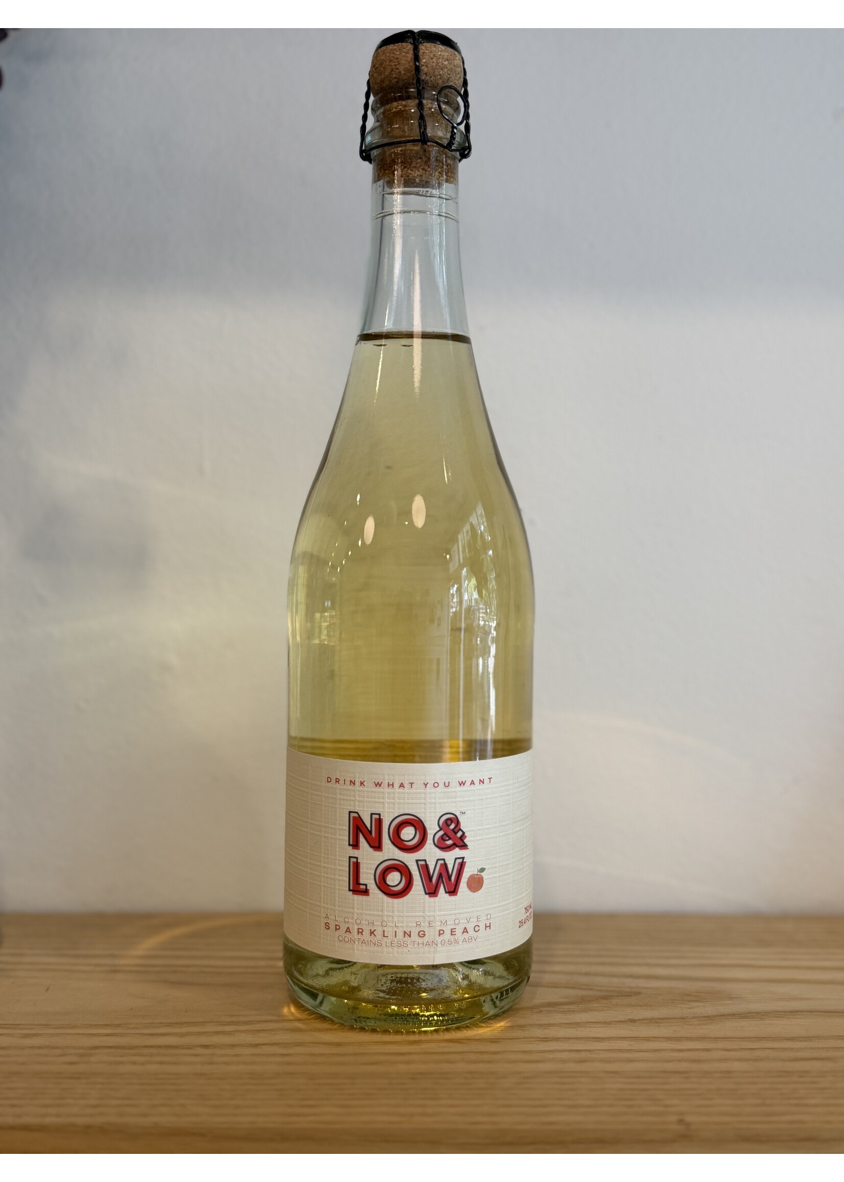 No & Low No & Low Sparkling Peach Wine Alternative