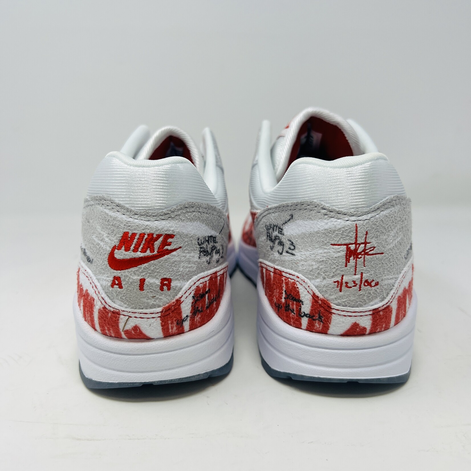 nike air max 1 tinker sketch to shelf