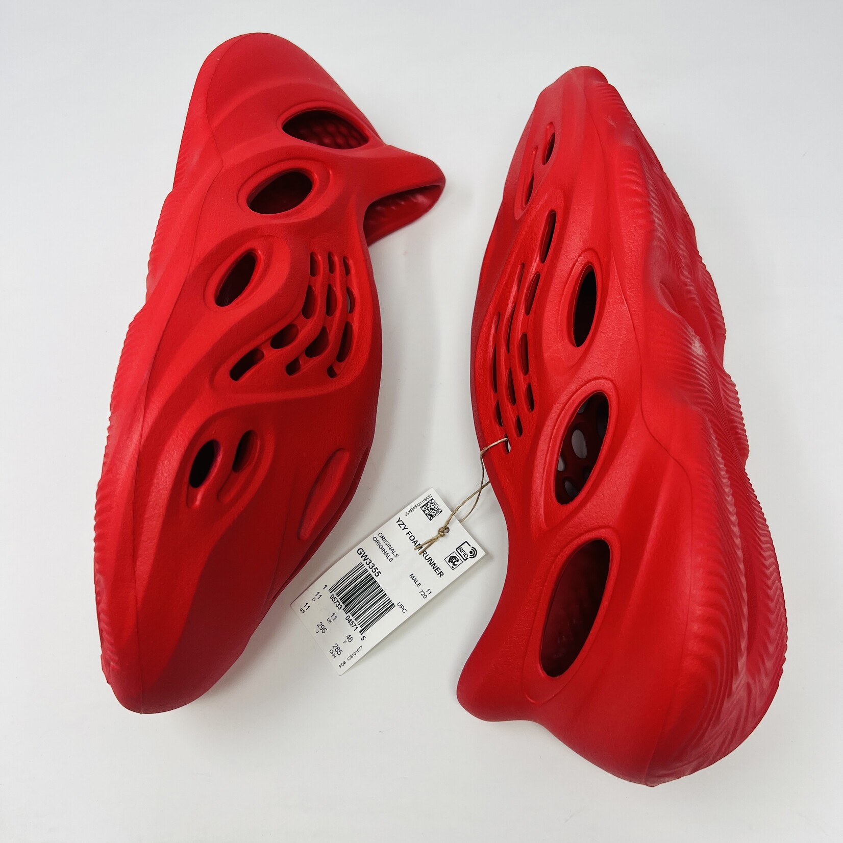 Yeezy adidas Yeezy Foam RNNR Vermillion