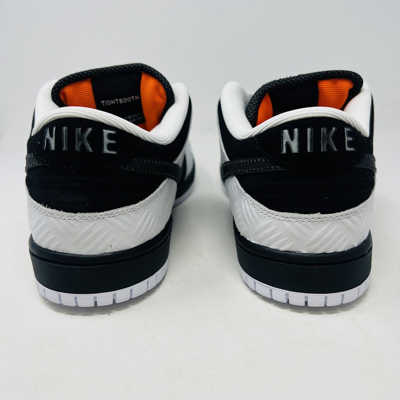 Nike Nike SB Dunk Low TIGHTBOOTH