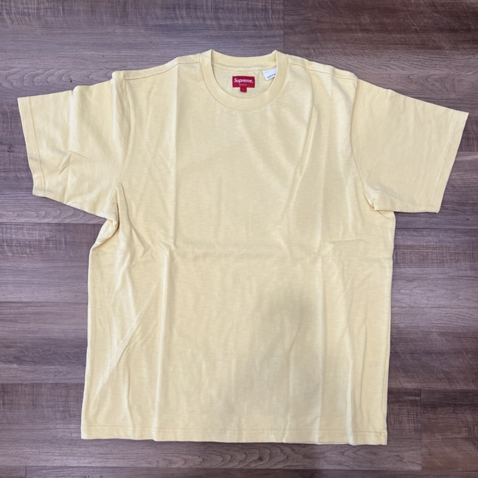 Supreme Supreme Contrast Appliqué S/S Top Pale Yellow