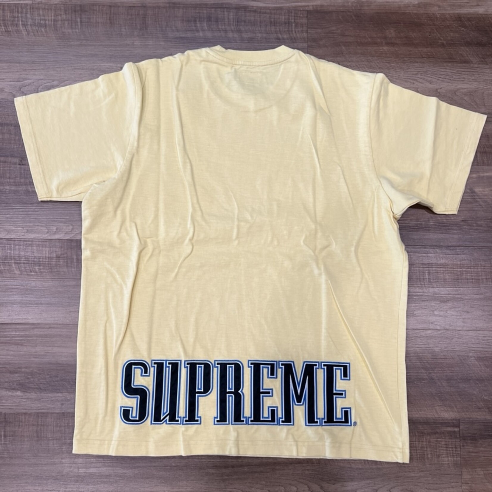 Supreme Supreme Contrast Appliqué S/S Top Pale Yellow
