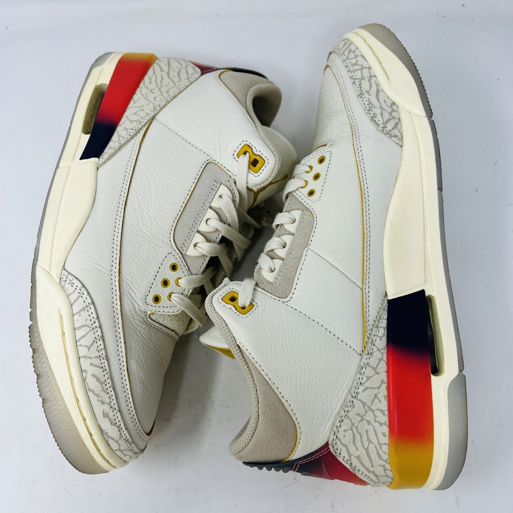 Jordan Jordan 3 Retro SP J Balvin Medellín Sunset