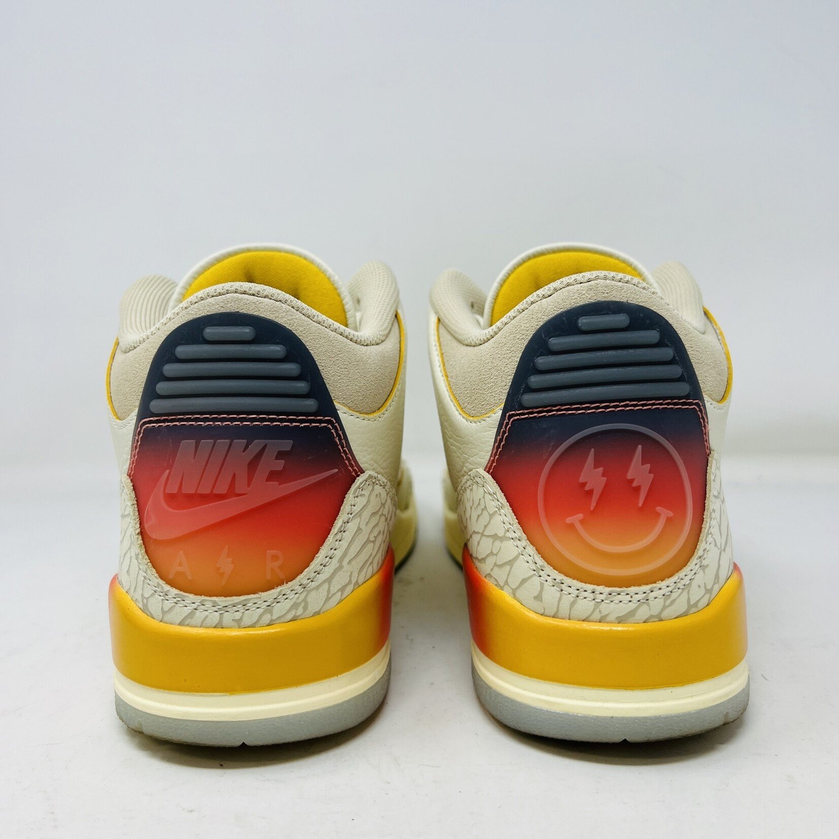 Jordan Jordan 3 Retro SP J Balvin Medellín Sunset