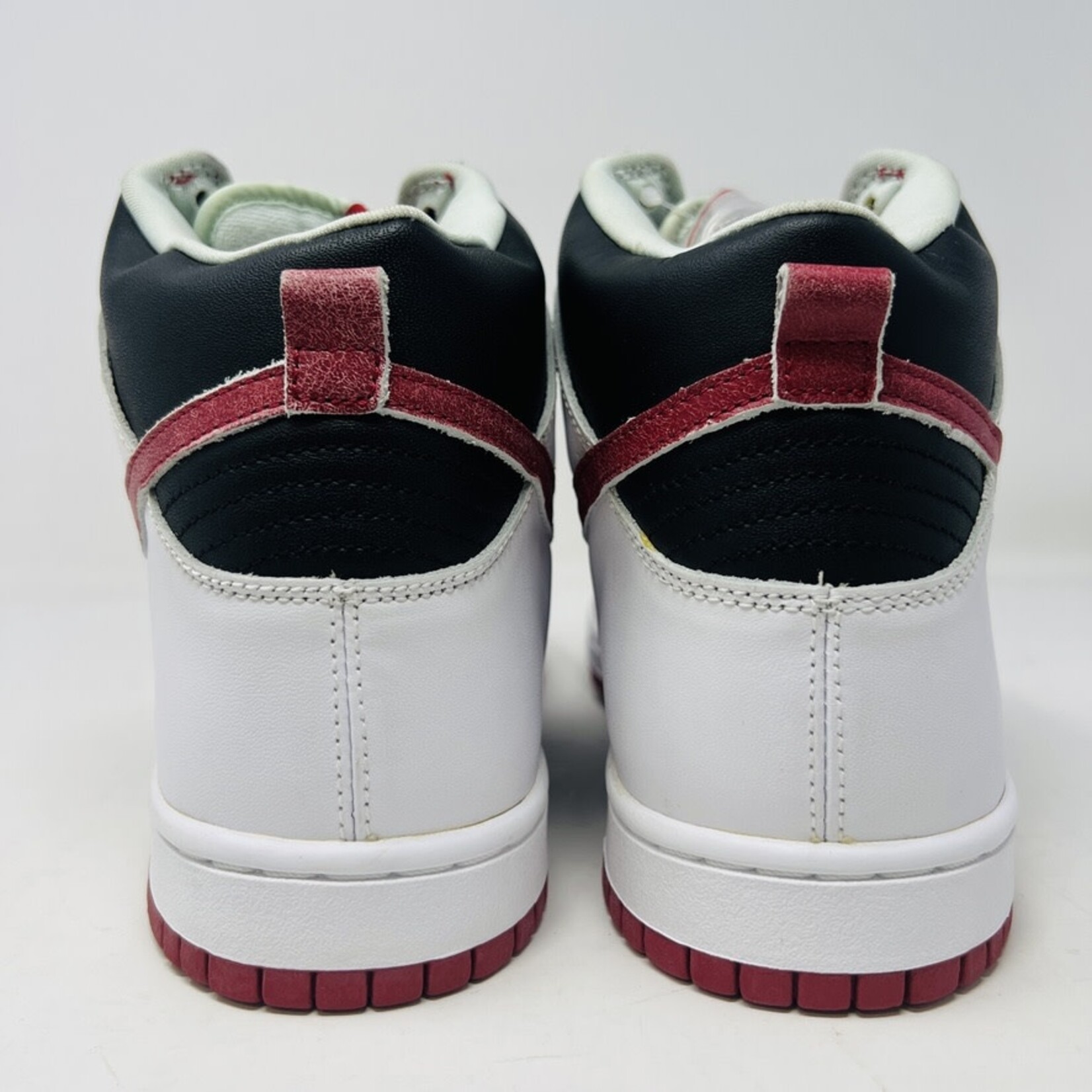 Jason voorhees nike sb hotsell