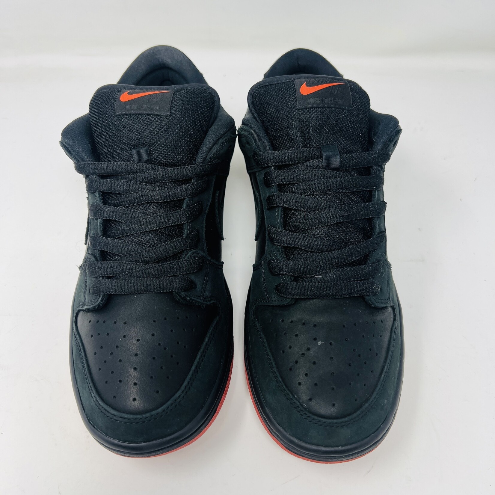 Nike sb dunk pigeon black hotsell