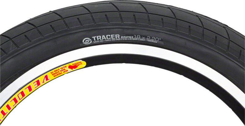 Salt Tracer Tire - 18 x 2.2, Clincher Tire
