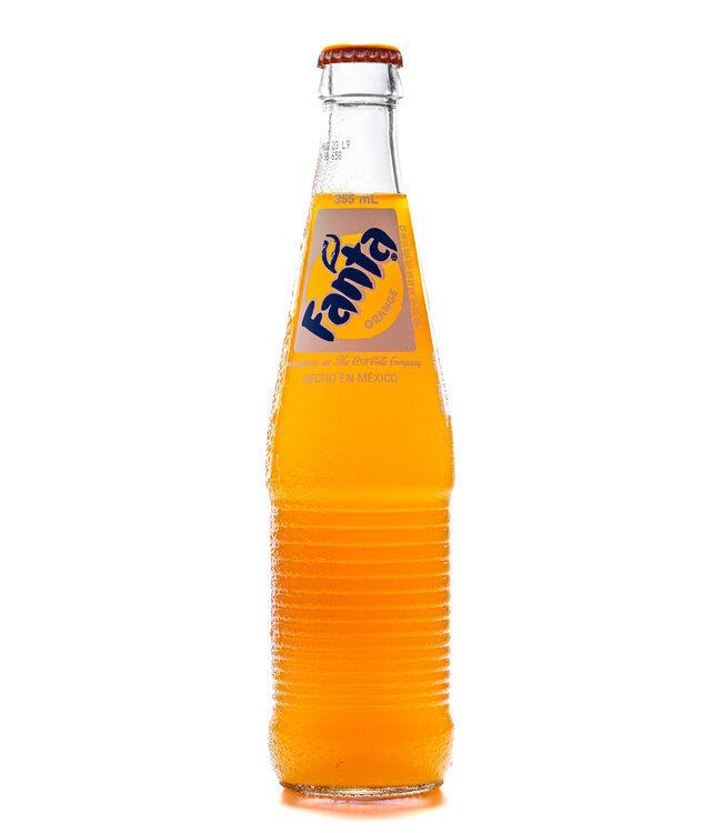 https://cdn.shoplightspeed.com/shops/666527/files/54022629/650x750x2/fanta-orange-355ml-btl-mexico.jpg