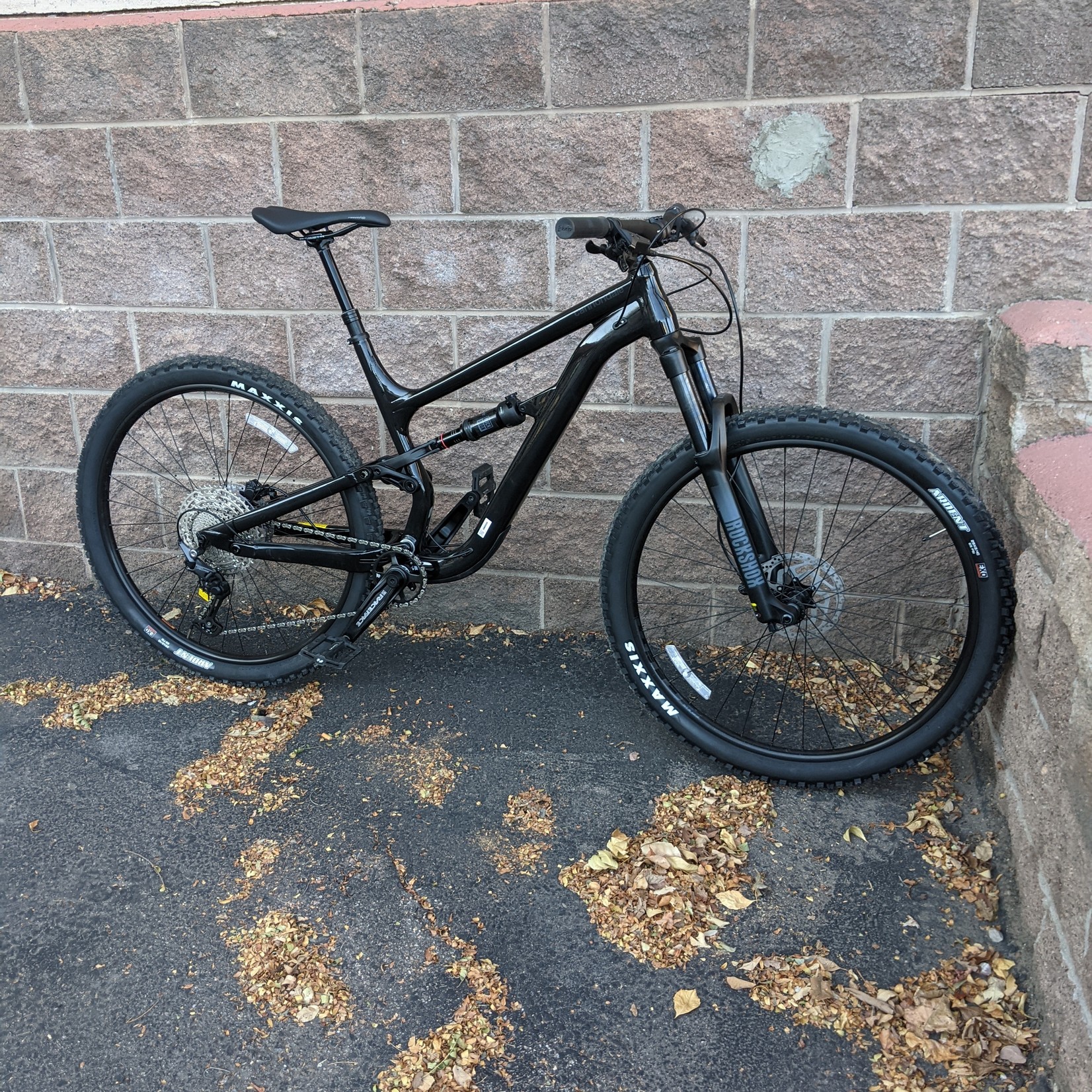 29 M Habit 5 BLK Black Velosoul Cyclery