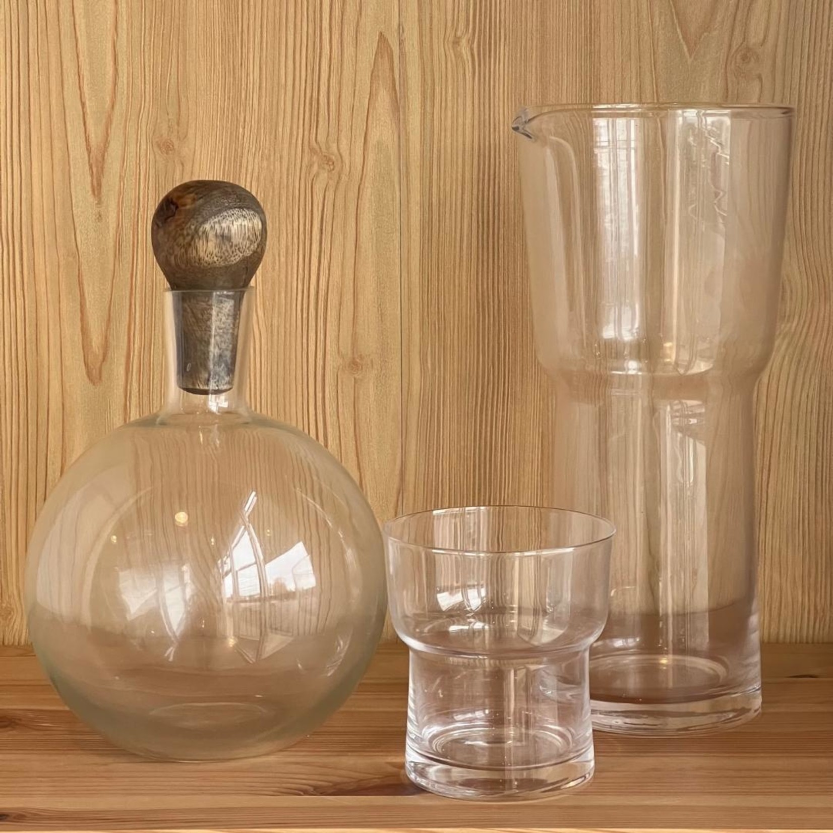 Glass Decanter w/ Mango Wood Stopper 48oz Sunday Night Dinner