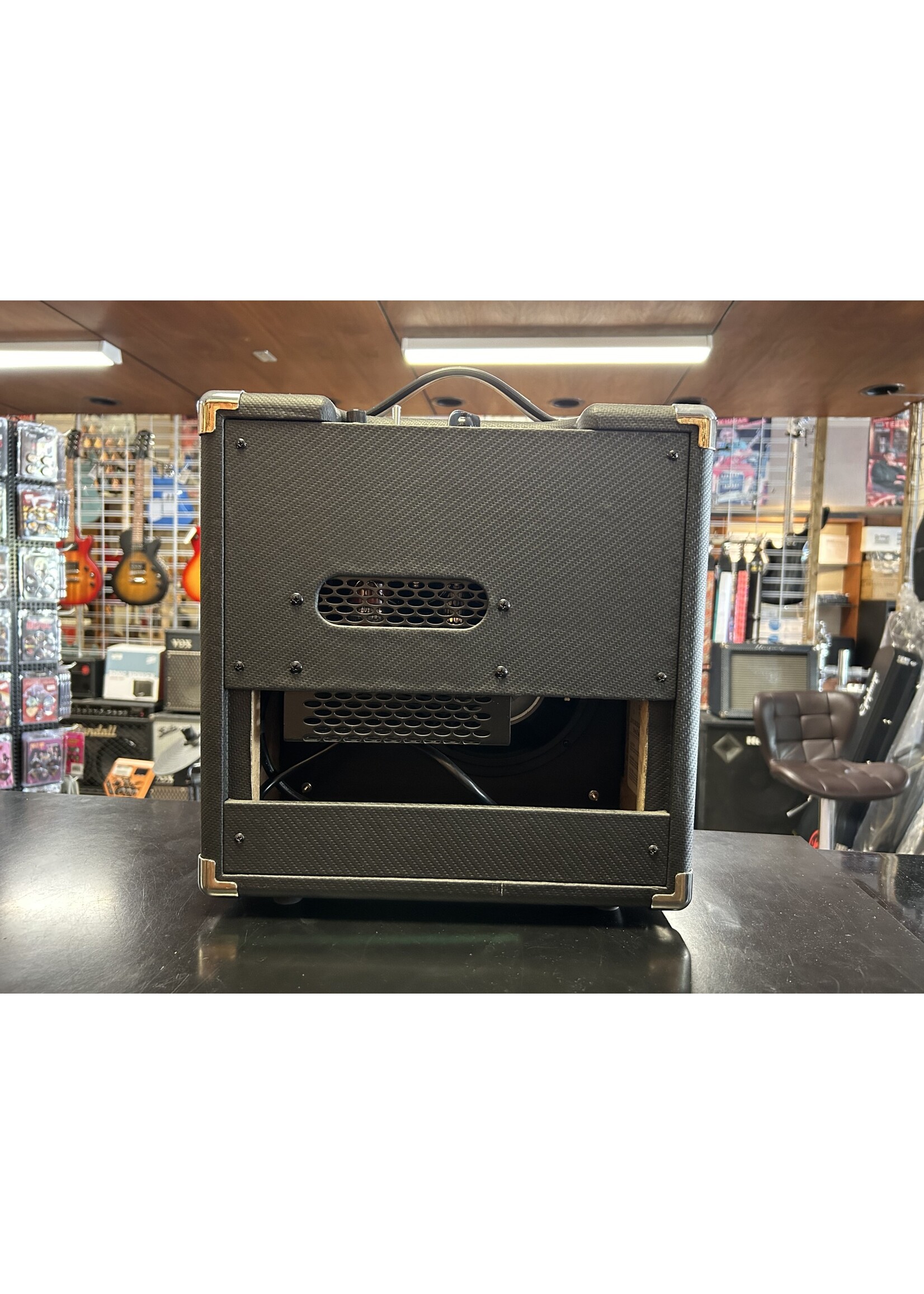 OPEN BOX!! Joyo Technologies Sweet Baby 5 Watt Vintage Guitar Tube Amplifier Item ID: JTA-05