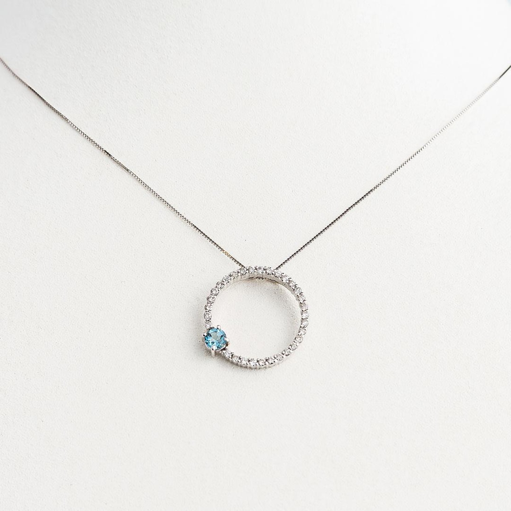 LXR Jewelry 14K White Gold Diamond and Aquamarine Pendant
