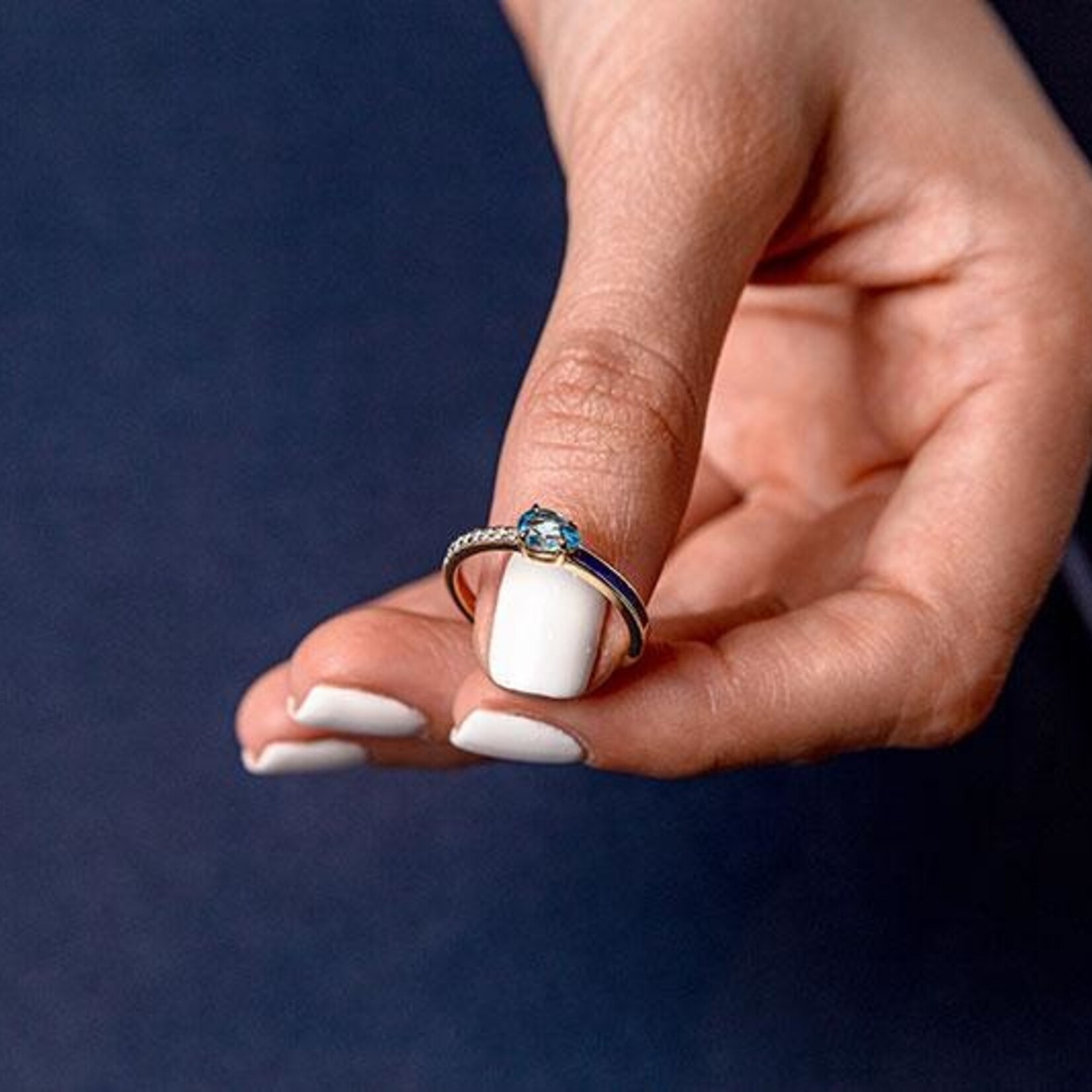 LXR Jewelry Ring 14K Sapphire Blue enamel Yellow Gold