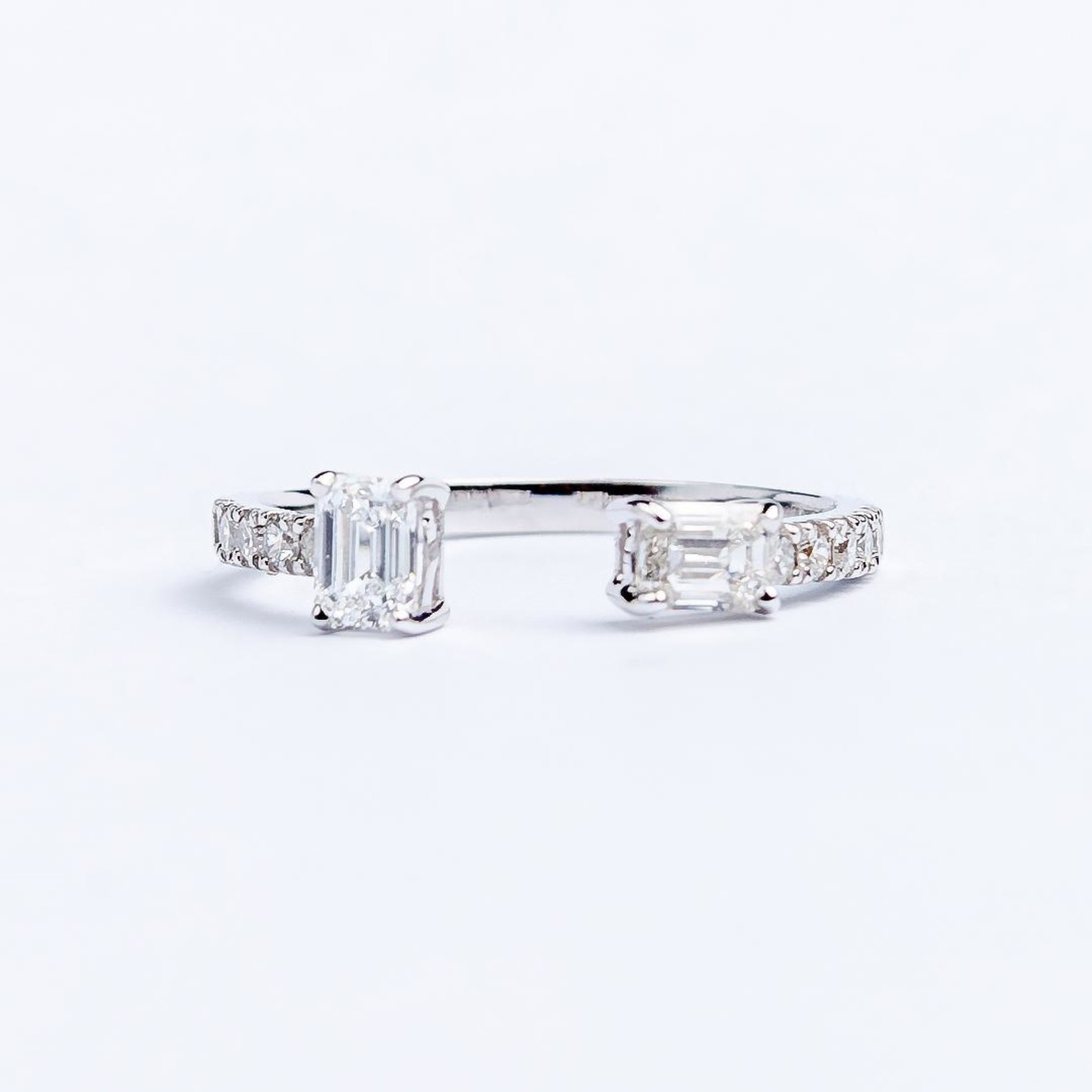 LXR Jewelry Ring 18KW DIA .8CT White Gold wt 1.80g