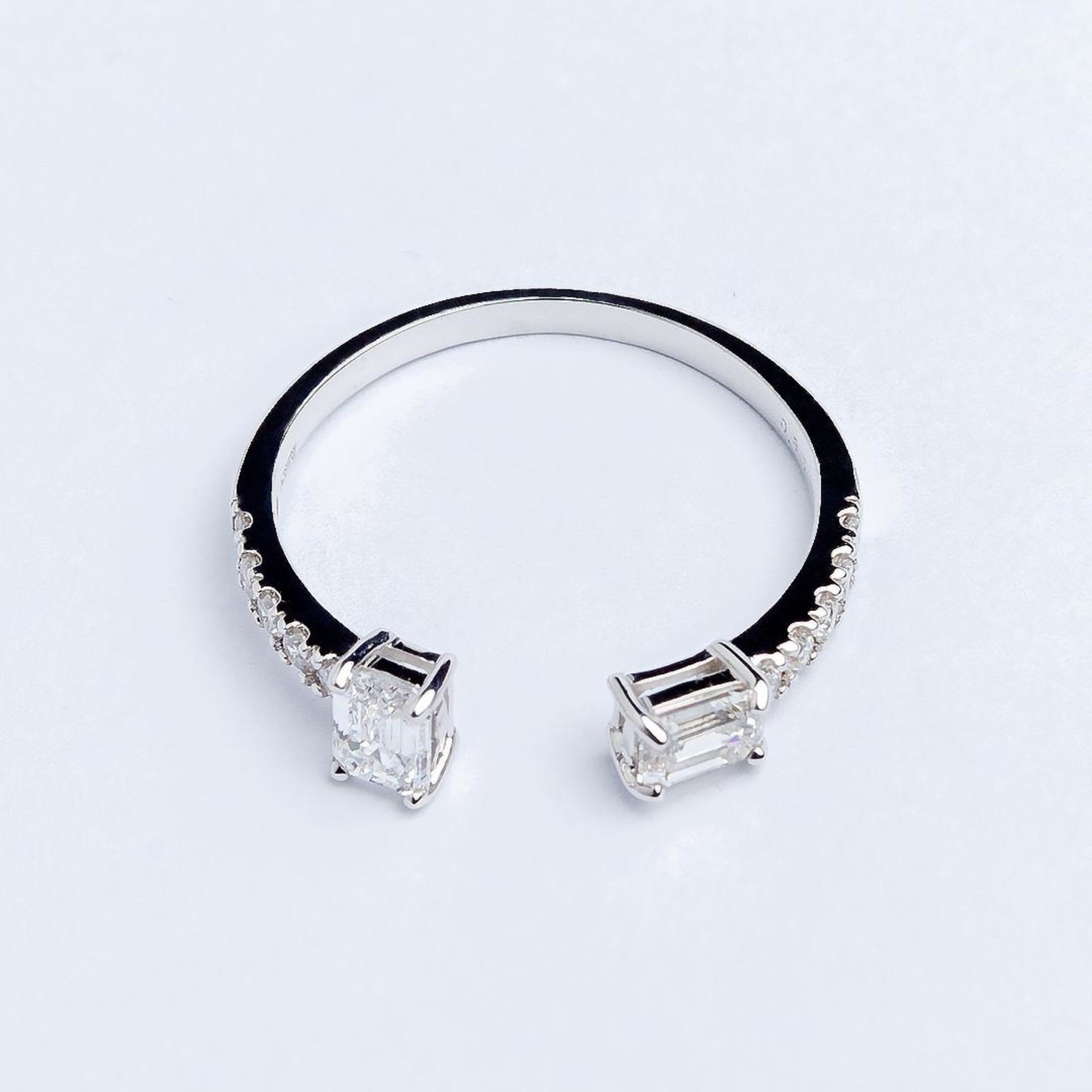 LXR Jewelry Ring 18KW DIA .8CT White Gold wt 1.80g