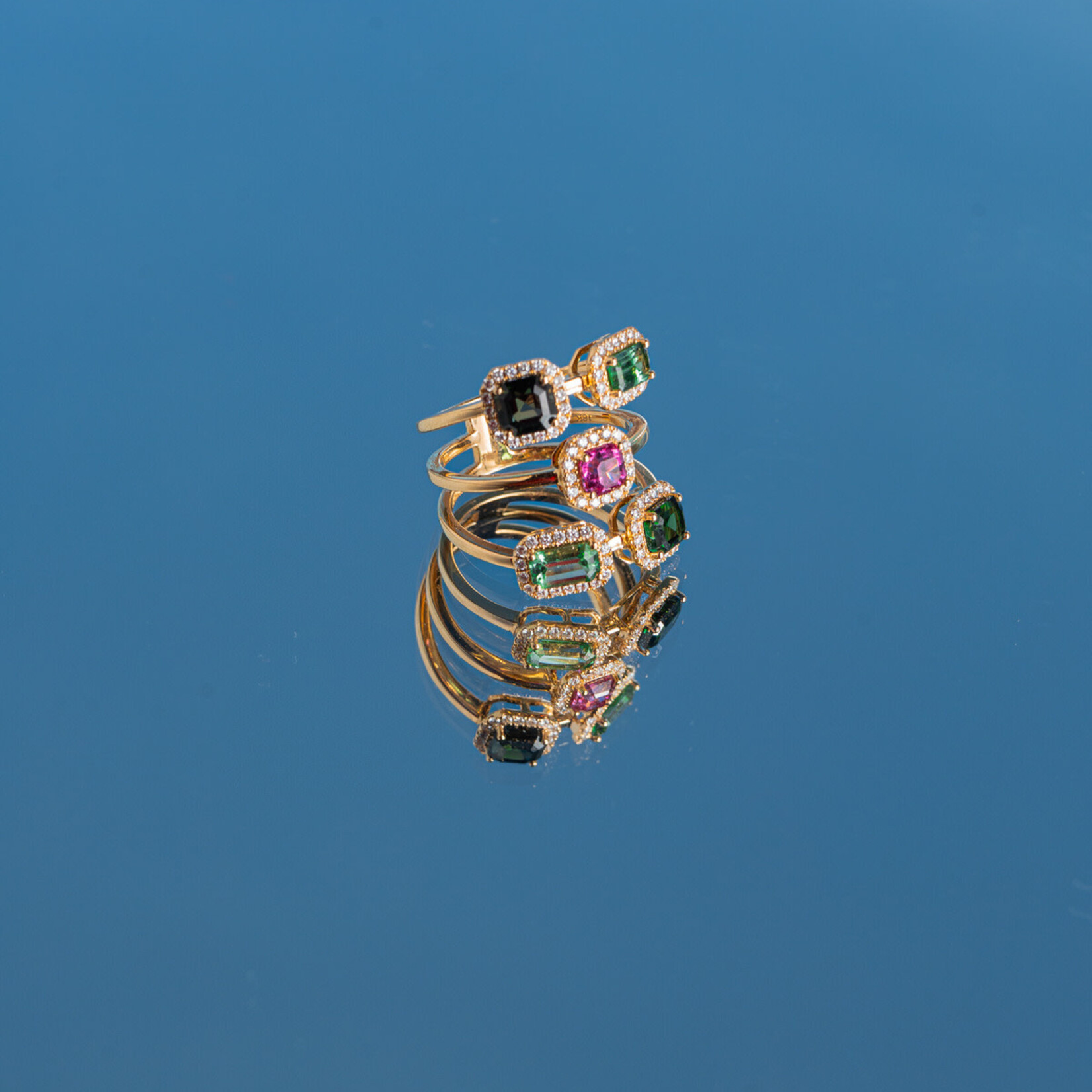 LXR Jewelry Ring 18KY Tourmaline 3.18ct. Diamond 0.59ct.