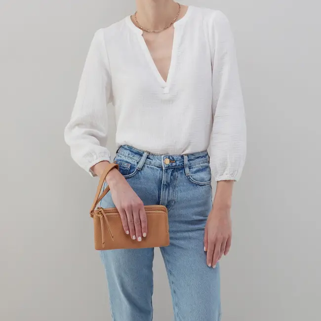 Hobo Dayton Wristlet Sandstorm