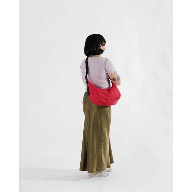 Baggu Medium Nylon Crescent Bag Candy Apple