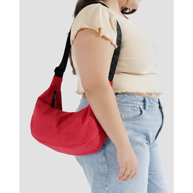 Baggu Medium Nylon Crescent Bag Candy Apple