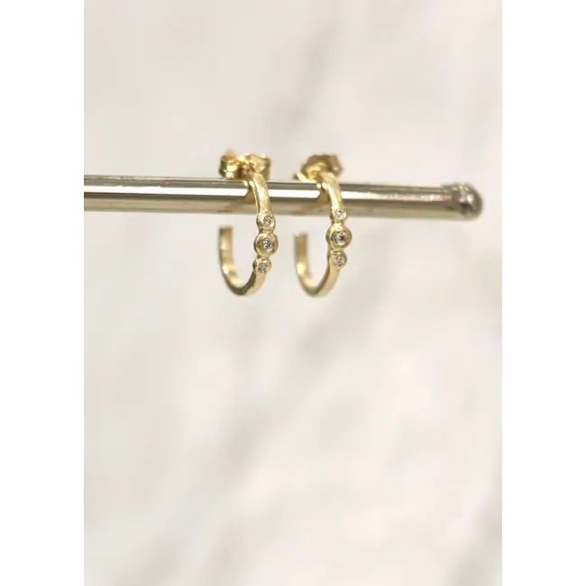 Victoria Cunningham FINE Gold Hoop with 3 Diamonds