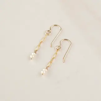 Tasi & Stowaway Pearl Paperclip Chain Earrings - Gold