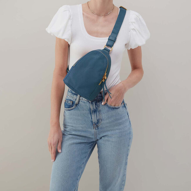 Hobo Fern Sling- Peacock Feather