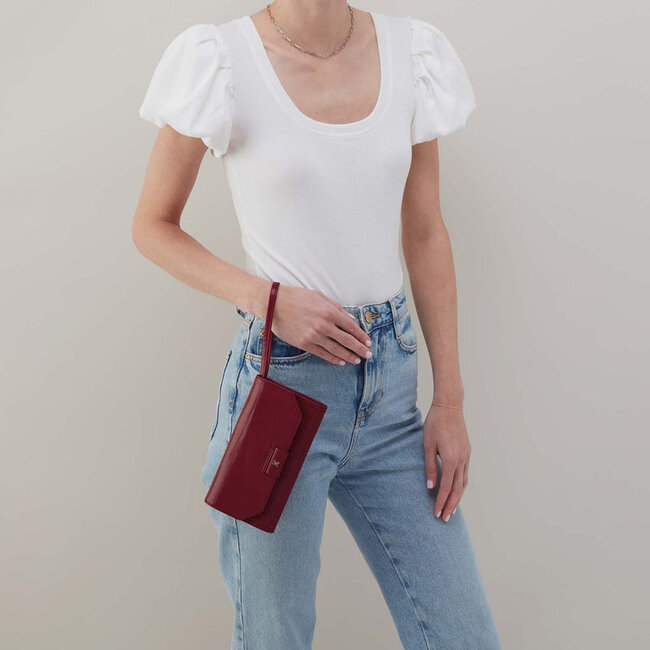 Hobo Romy Wallet Crossbody- Saddleberry